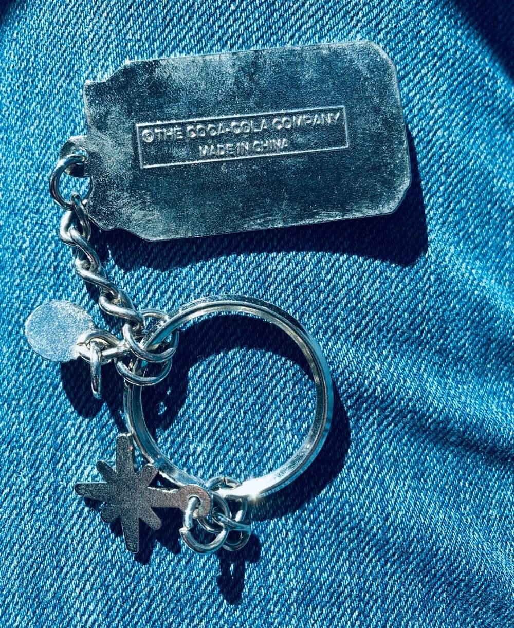 Coca Cola Keychain - Picture 3 of 7